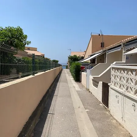 Port Leucate: Charmante 4 Pers. Proche Lac, Terrasse, Parking, Animaux Acceptes - Fr-1-798-49 Лёкат